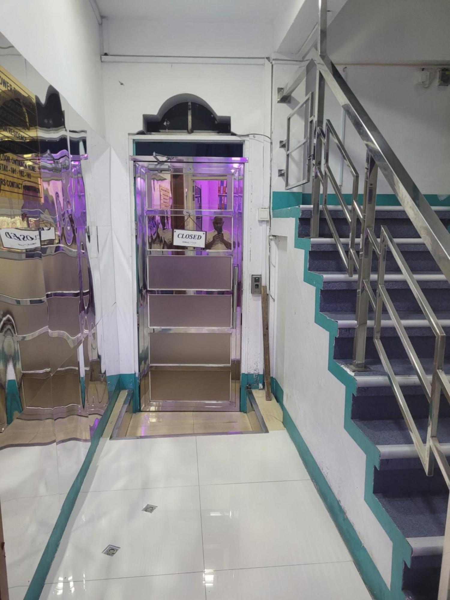 Ontrack Travel - Room Male Exterior foto